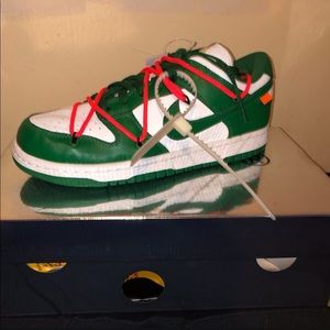Green Nike off-white dunk low